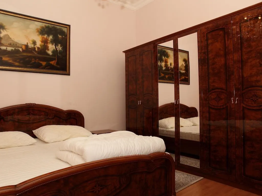 7K - Apartmany Lazenska Карловы Вары