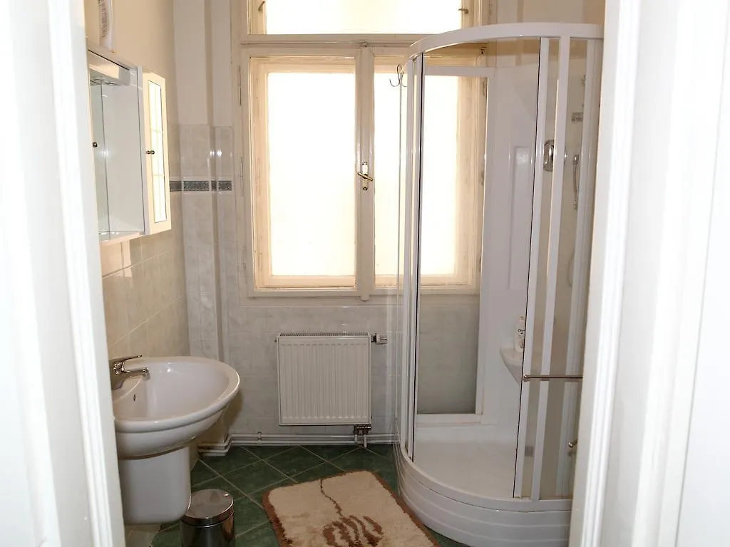 7K - Apartmany Lazenska Карловы Вары Апартаменты