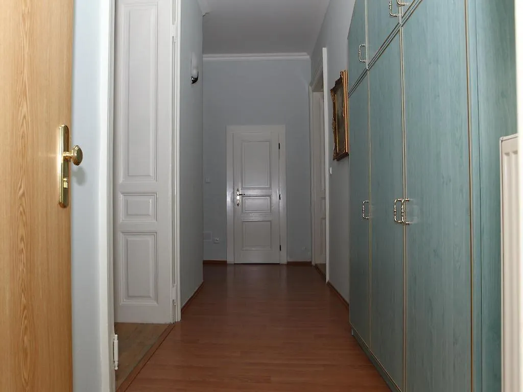 7K - Apartmany Lazenska Карловы Вары Апартаменты