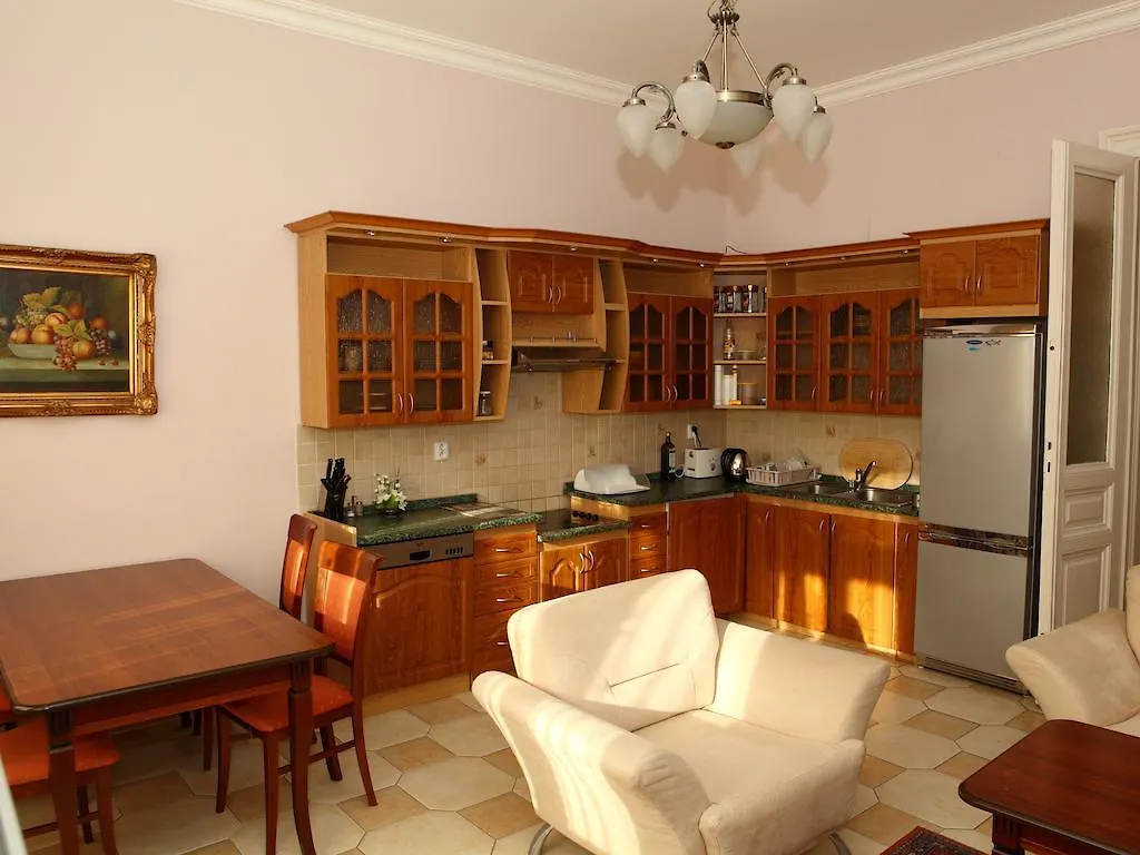 7K - Apartmany Lazenska Карловы Вары Апартаменты