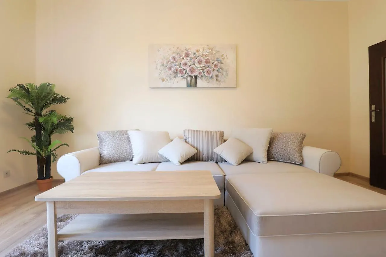 Aphrodite Aparthotel Карловы Вары