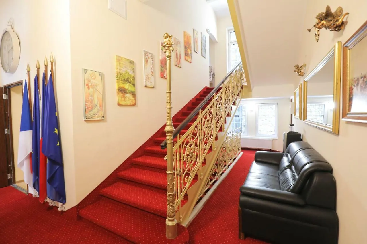 Aphrodite Aparthotel Карловы Вары 4*,