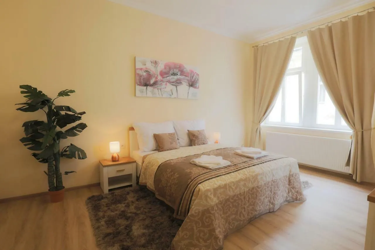 Aphrodite Aparthotel Карловы Вары 4*,  Чехия