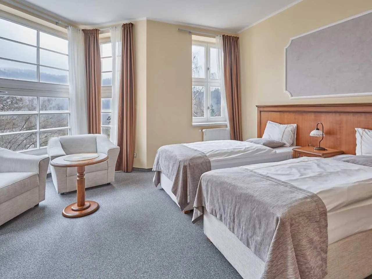 Akropolis Apart Hotel Карловы Вары Апарт-отель