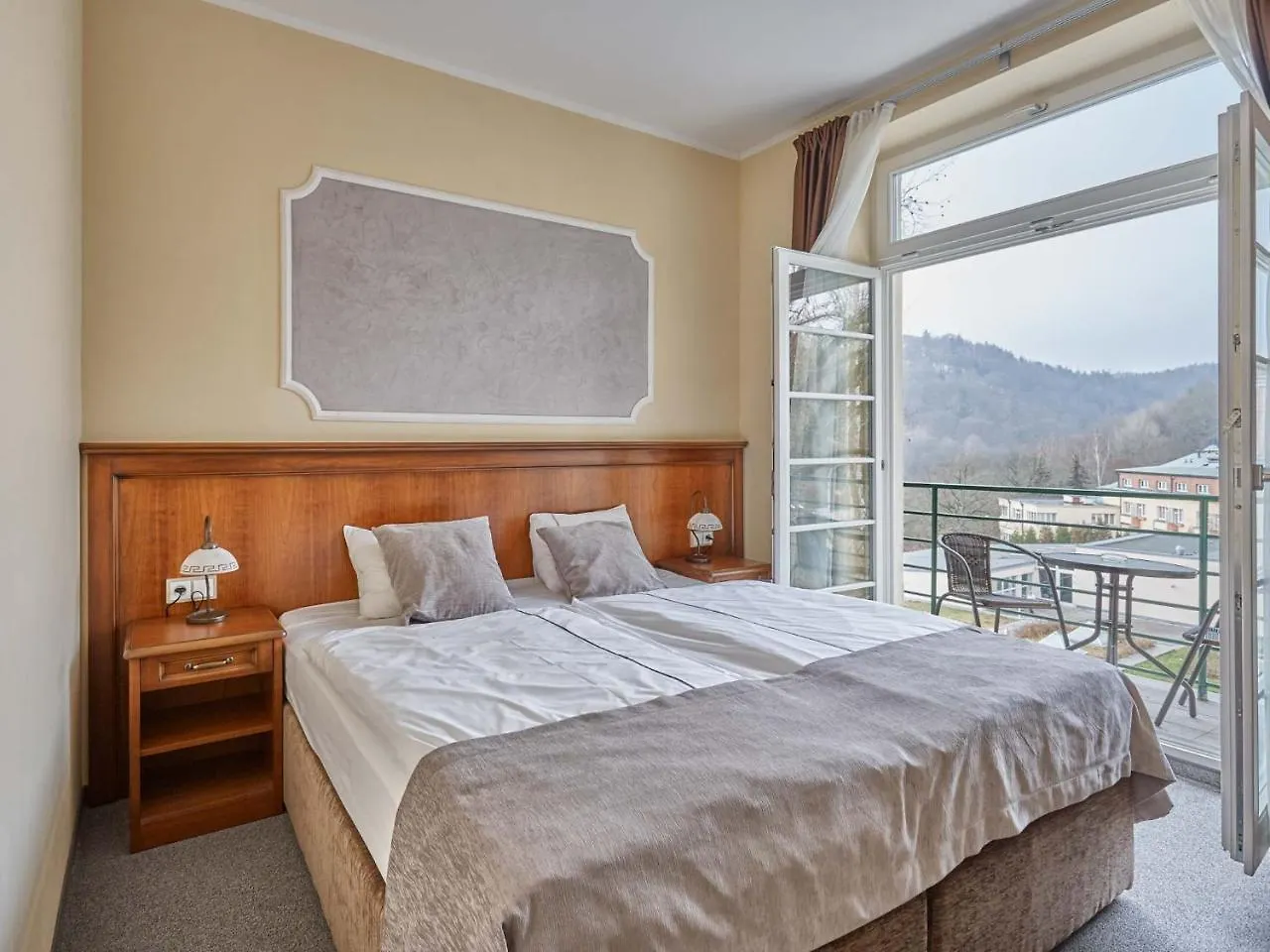 Akropolis Apart Hotel Karlowe Wary