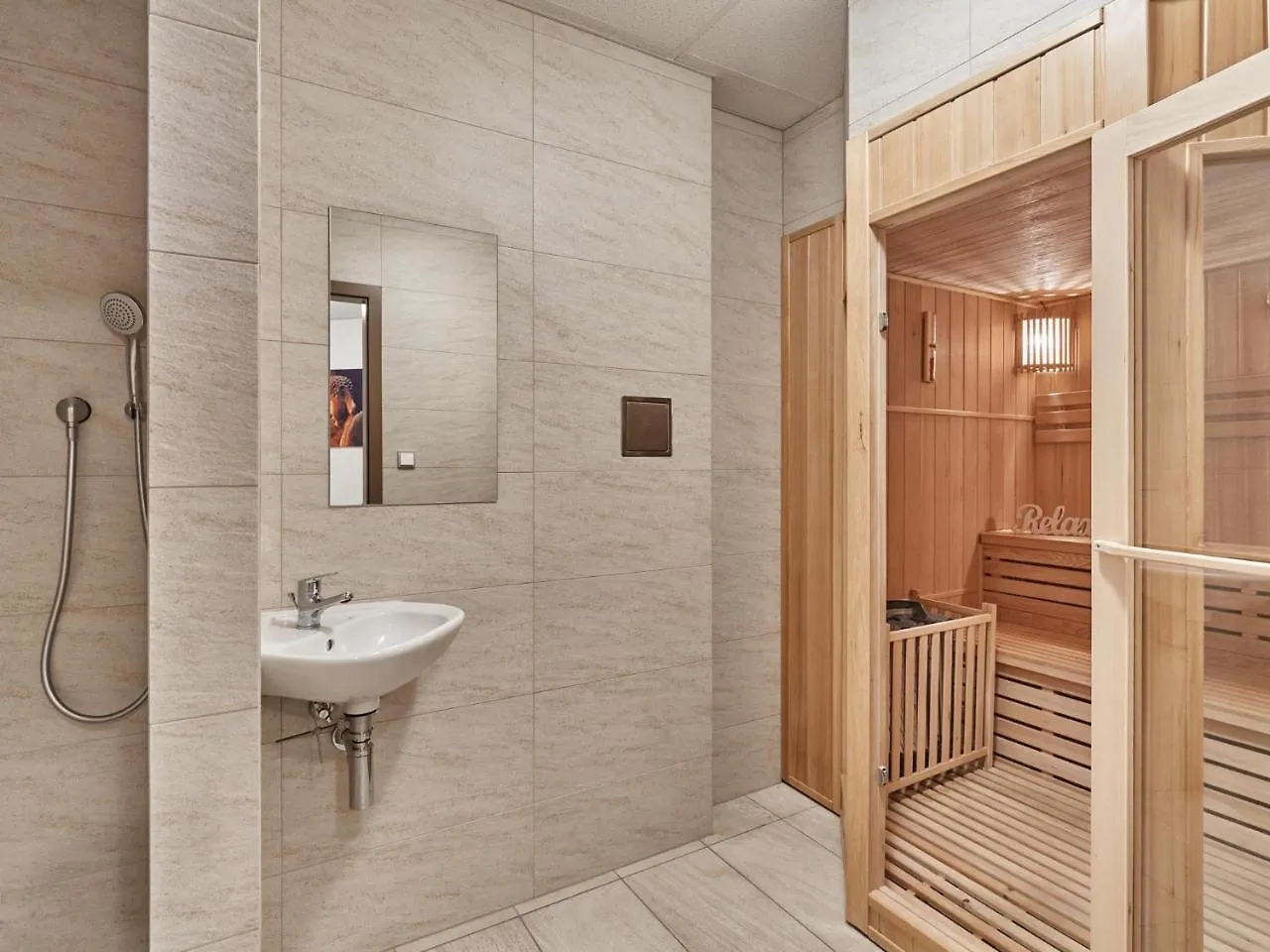 Akropolis Apart Hotel Карловы Вары 4*,