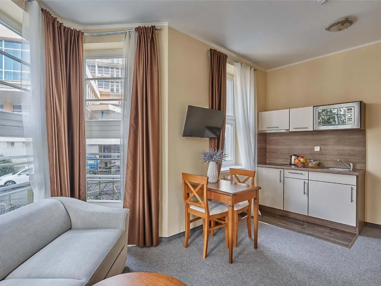 **** Апарт-отель Akropolis Apart Hotel Карловы Вары Чехия