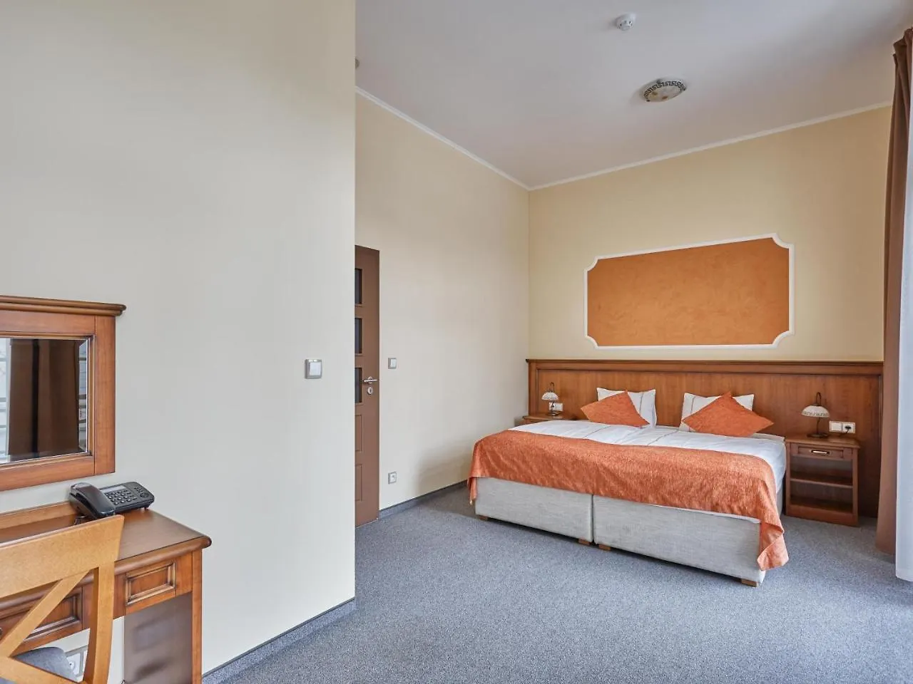 Akropolis Apart Hotel Karlsbad Aparthotel