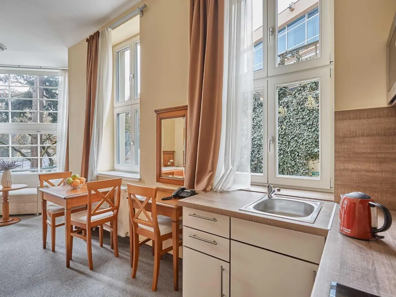 Akropolis Apart Hotel Karlsbad Aparthotel