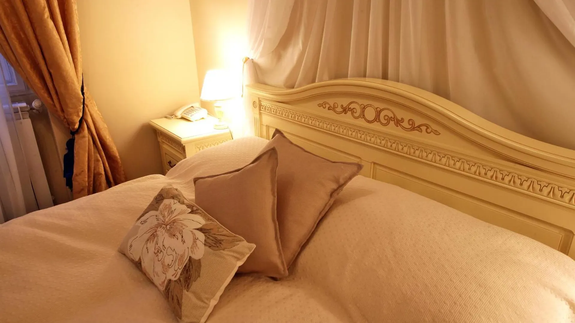 Alisa Hotel Карловы Вары