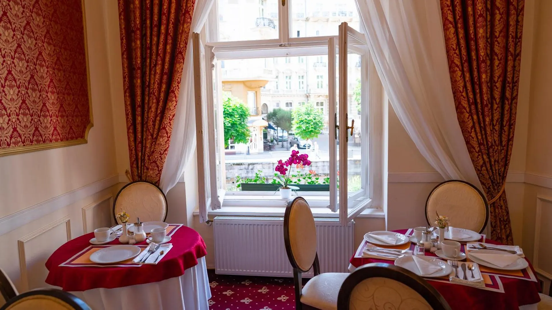 ****  Alisa Hotel Карловы Вары Чехия
