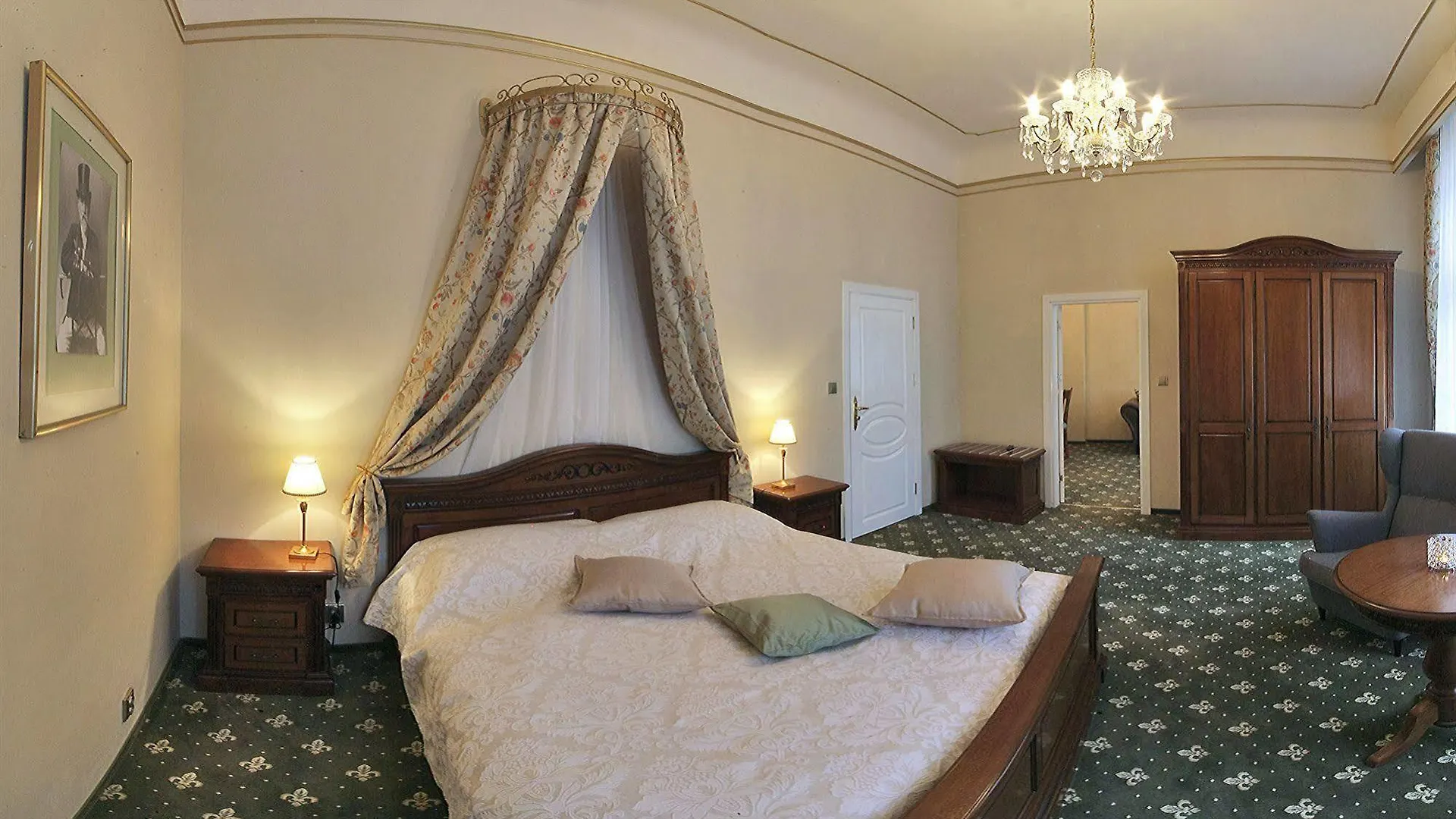 Alisa Hotel Karlsbad 4*,