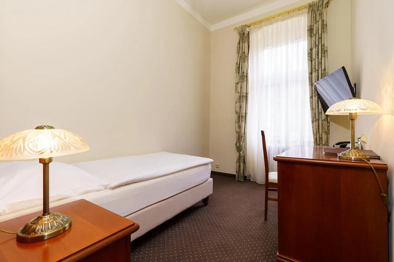 Anglicky Dvur Hotel Karlovy Vary