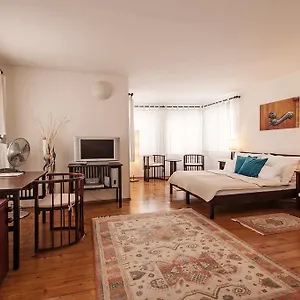 Domus Henrici 4* Prag