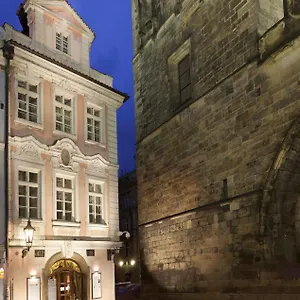 Pod Vezi 4*, Praag Tsjechië