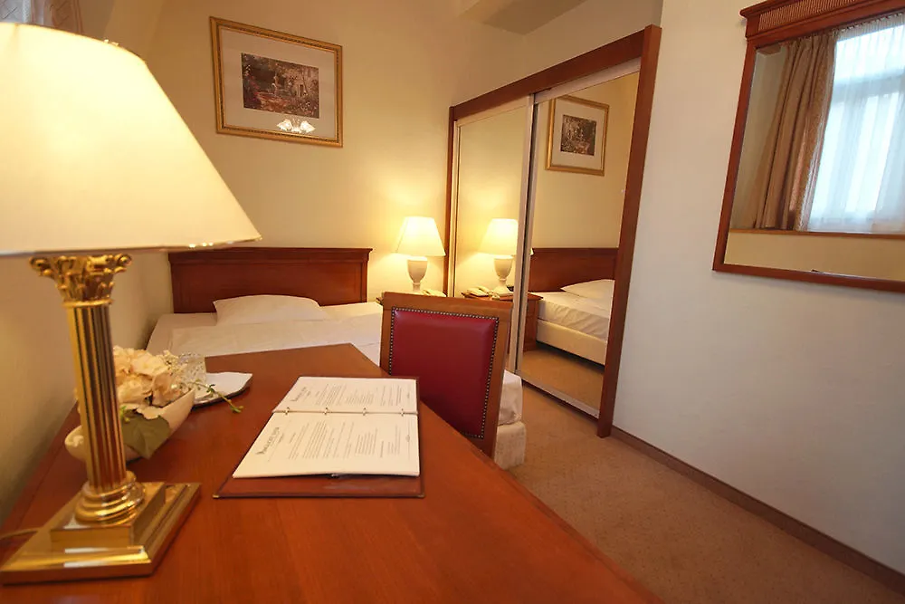 Spa Hotel Anglicky Dvur Karlsbad