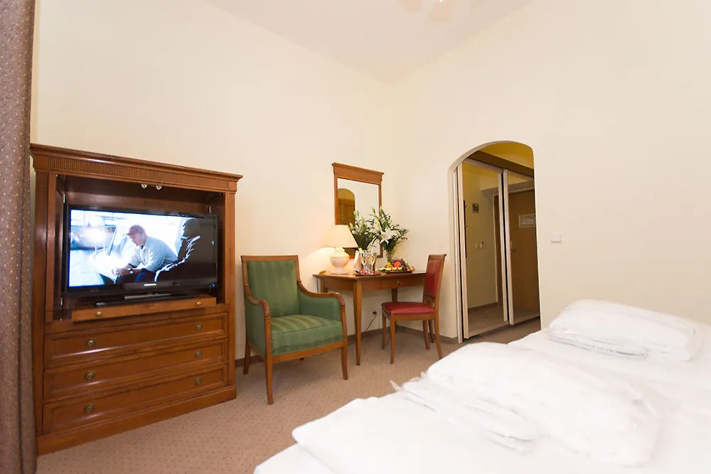 Spa Hotel Anglicky Dvur Karlsbad Tsjechië
