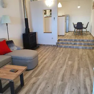 apartman-petit.primorje-gorskikotar.com/
