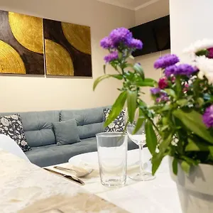 Exclusive 2br! Near City Center +netflix Warszawa