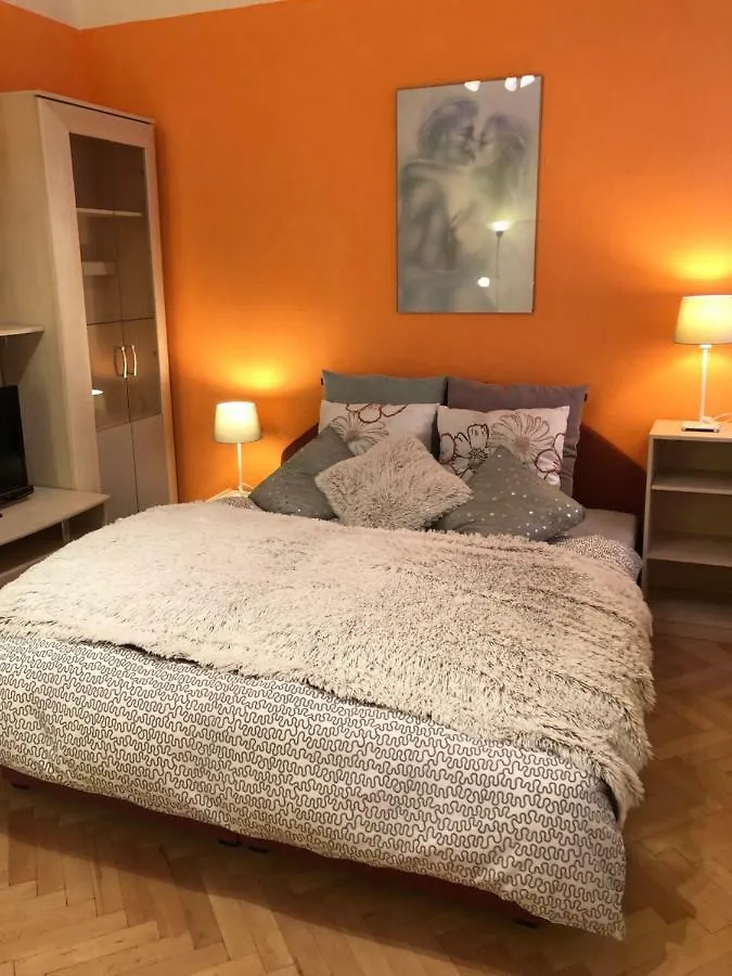 Ferienwohnung Apartman Orchidej U Vridla Karlsbad Apartment