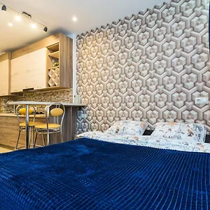 2-kn-romana-apartment.hotelslviv.net/