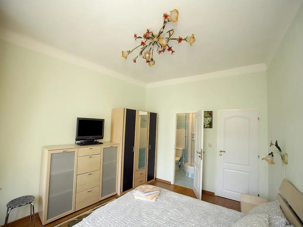 Ferienwohnung Apartman U Vridla, Ul. Trziste. Karlsbad Apartment