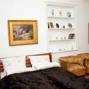 https://liza.hotelslviv.net