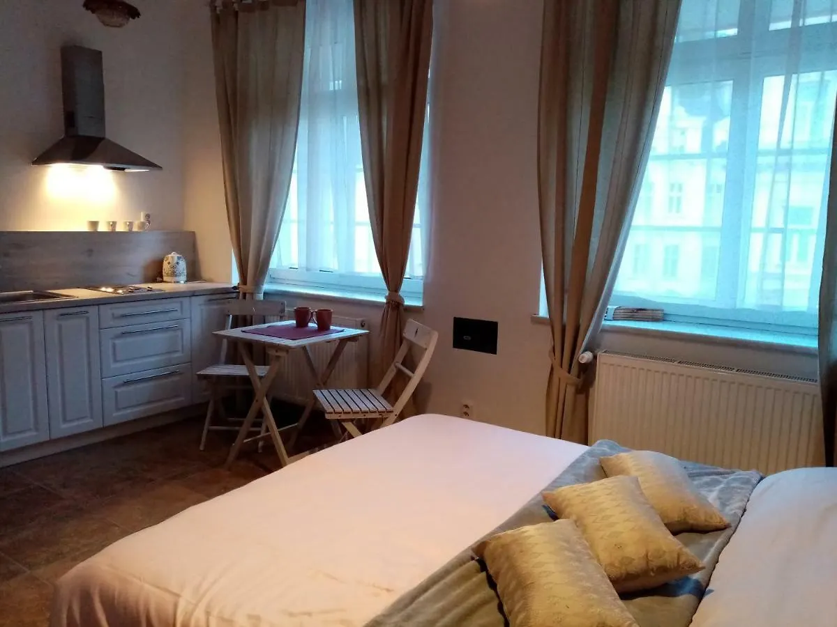 Apartmany Jan Becher Карловы Вары 2*,  Чехия