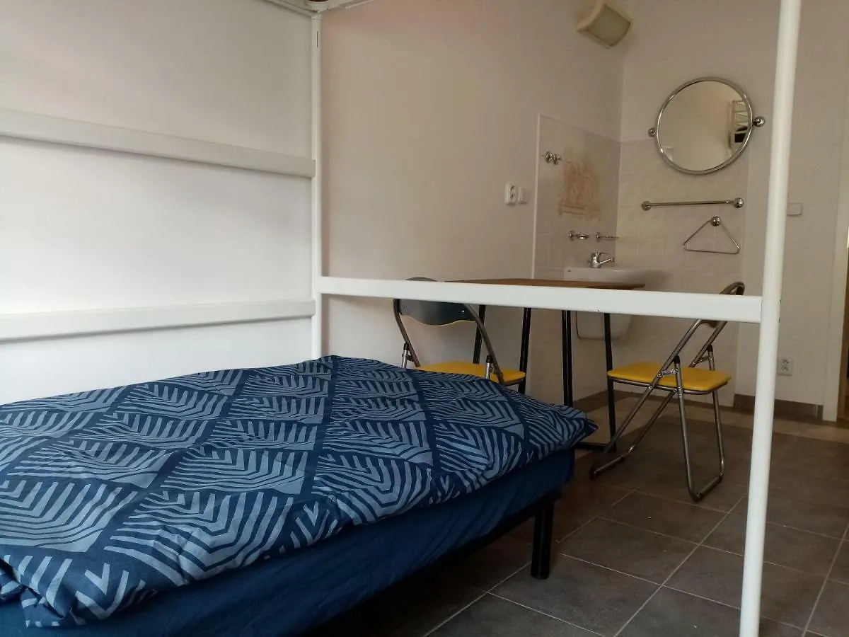 Apartmany Jan Becher Карловы Вары Хостел