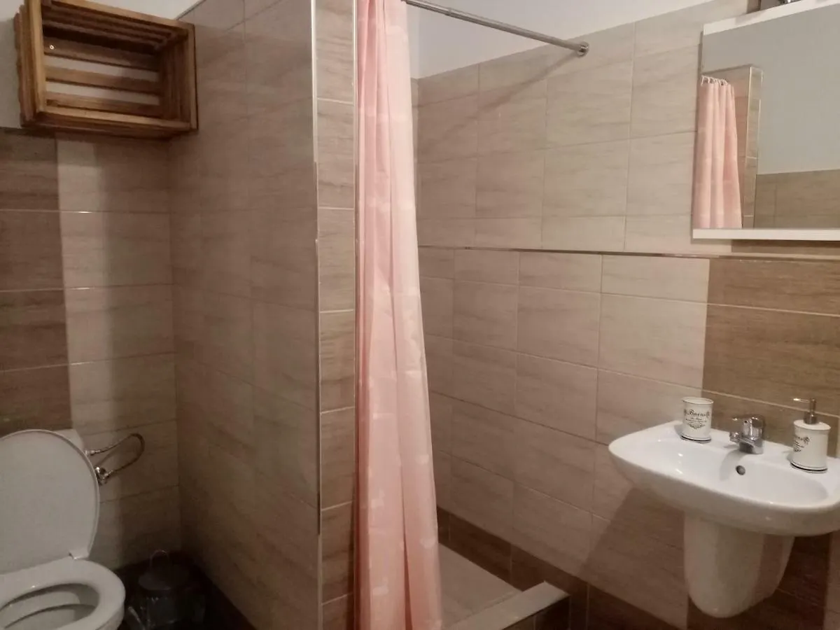 Apartmany Jan Becher Карловы Вары Хостел