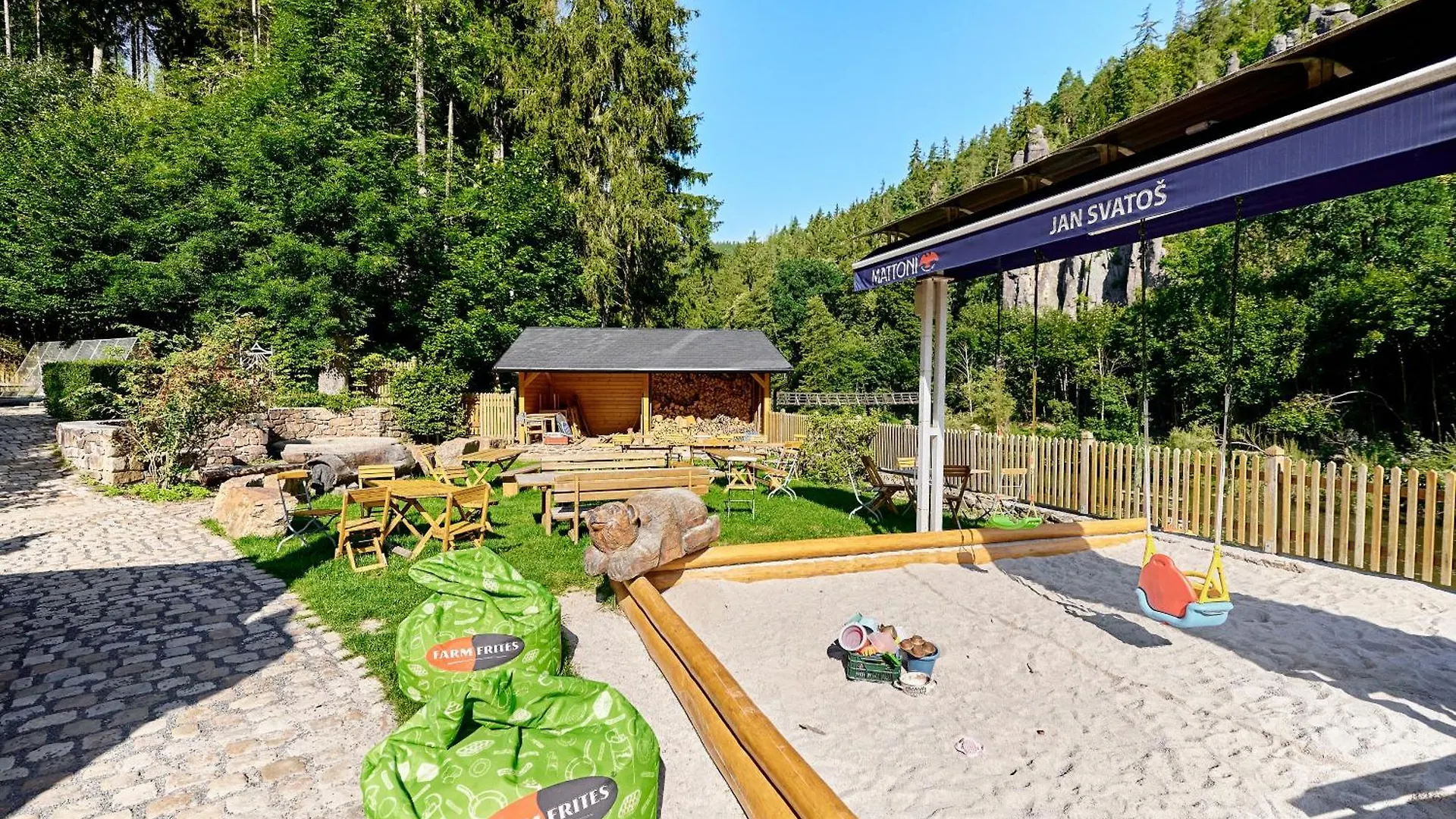 Apartmany Svatosske Skaly Loket Frühstückspension