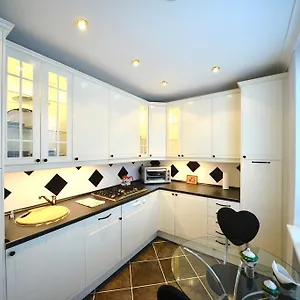 White Apartment Mariánské Lázně