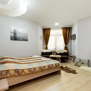 https://seasons-design-rooms.inbudapesthotels.com