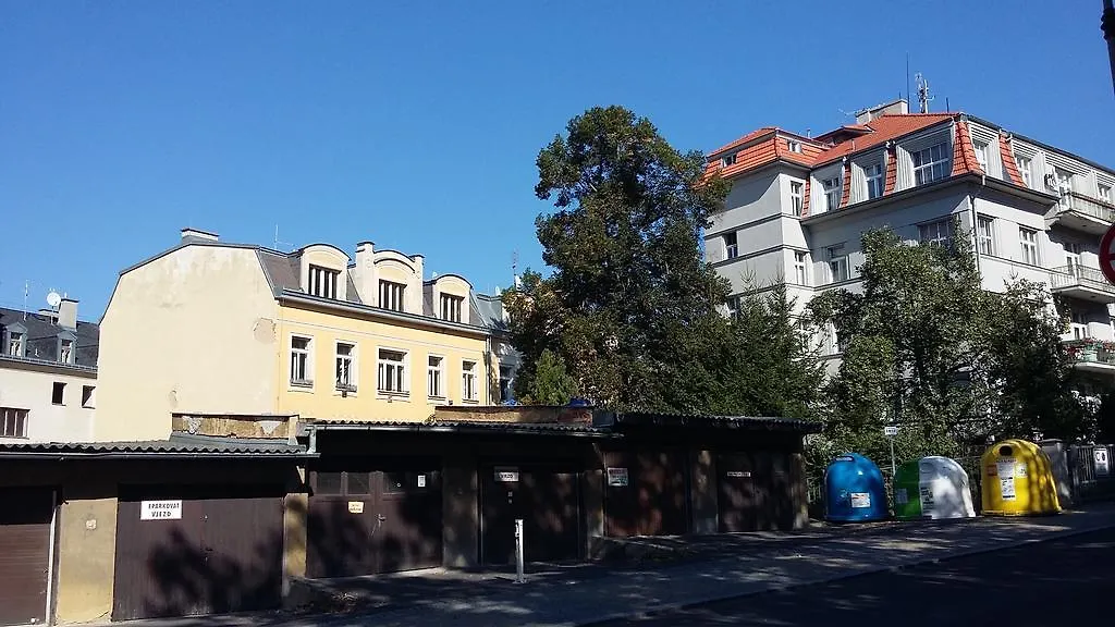 Apartment Krale Jiriho Карловы Вары 0*,