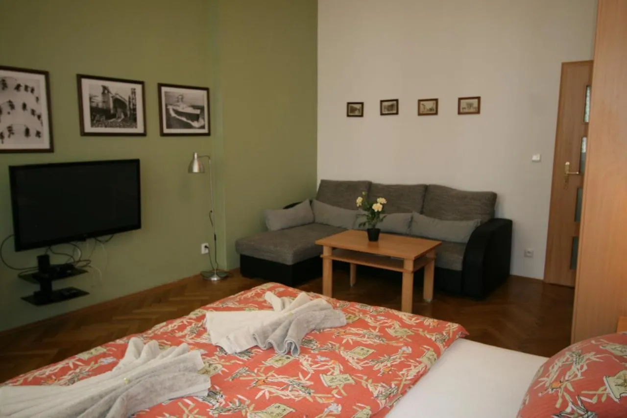 Apartment No. 25 T.G.Masaryka 13 S Vytahem Karlsbad