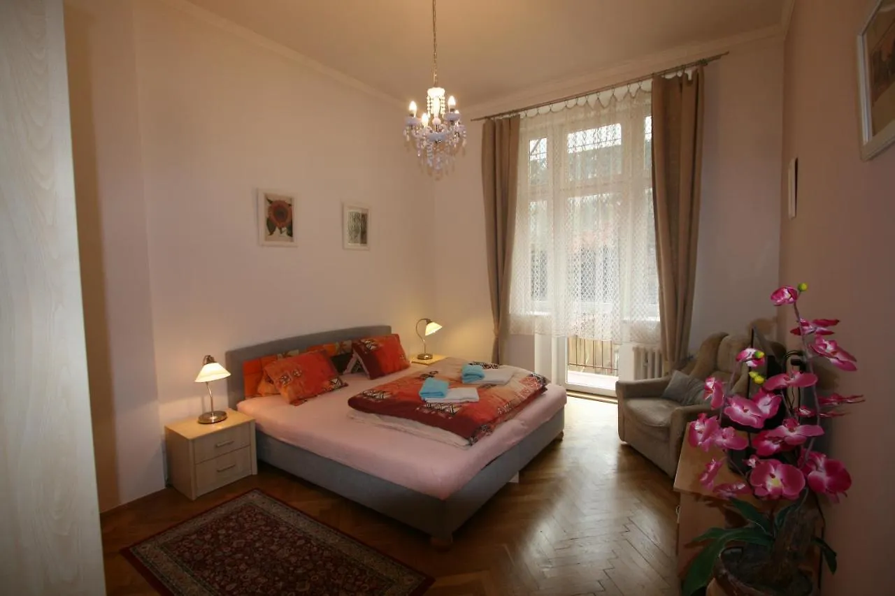 Apartment No. 25 T.G.Masaryka 13 S Vytahem Karlsbad