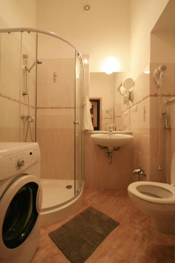 Apartment No. 25 T.G.Masaryka 13 S Vytahem Karlsbad 0*,