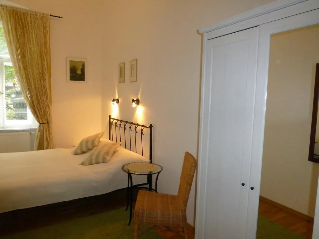 Apartment Sadova Карловы Вары