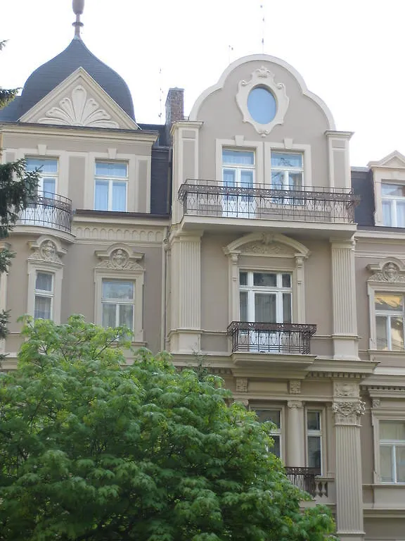 Apartment Sadova Карловы Вары