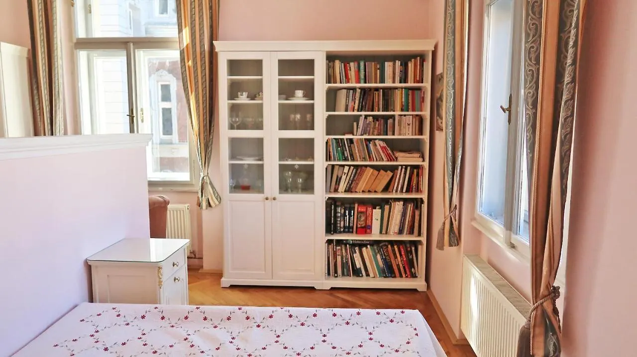 Apartment Themis Karlsbad