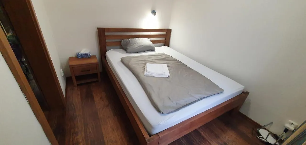 Ferienwohnung Apartman 63M2 S Balkonem V Lazenskem Centru Karlsbad Apartment