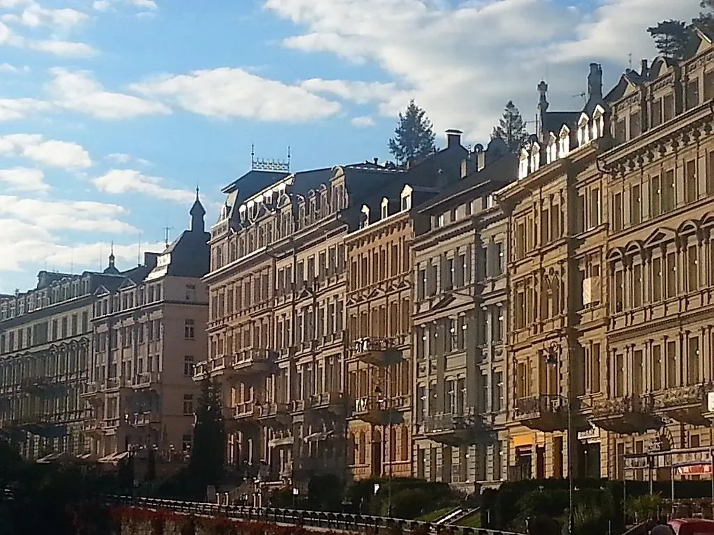Apartments Festival  Карловы Вары