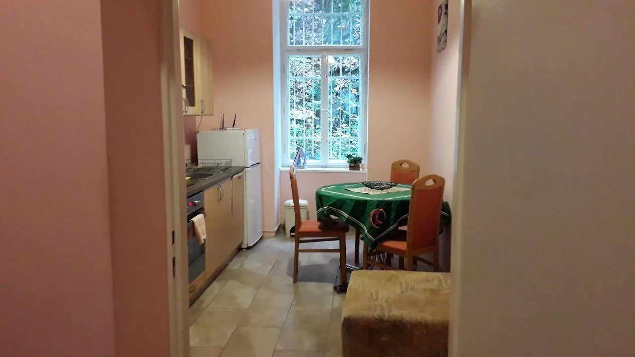 Apartments Festival 0*, Карловы Вары