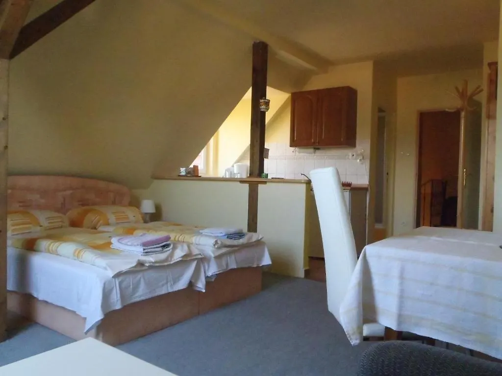 Apartments Nicol Карловы Вары