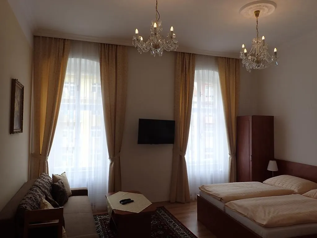 Apartments Paderewski Карловы Вары