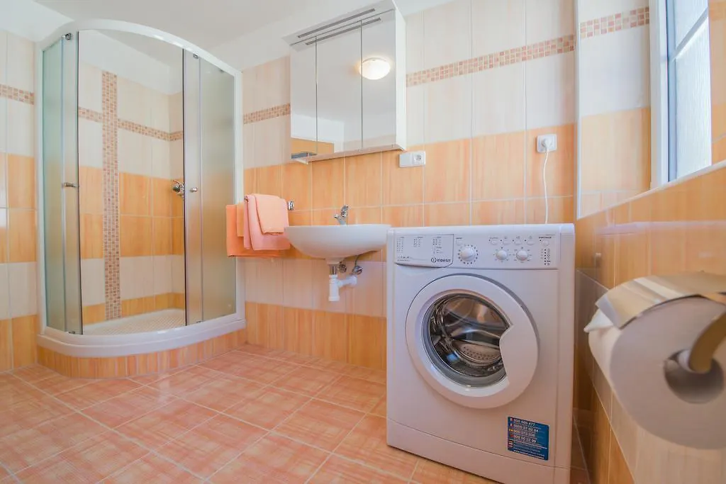 Apartments Paderewski Карловы Вары 0*,