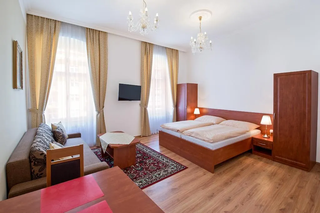 Apartments Paderewski Карловы Вары