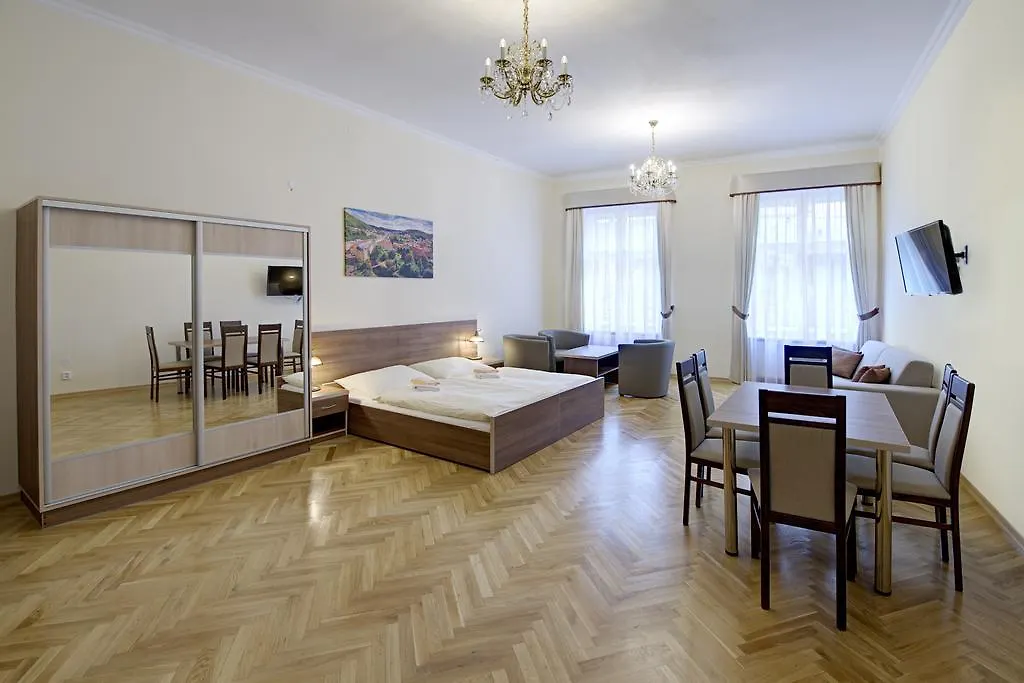 Apartments Paderewski Карловы Вары 0*,  Чехия