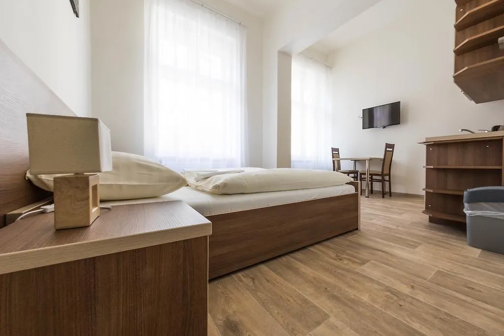 Apartments Paderewski Карловы Вары