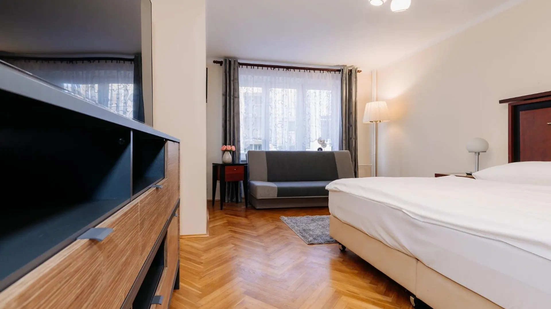 Apartments Tgm 11 Карловы Вары